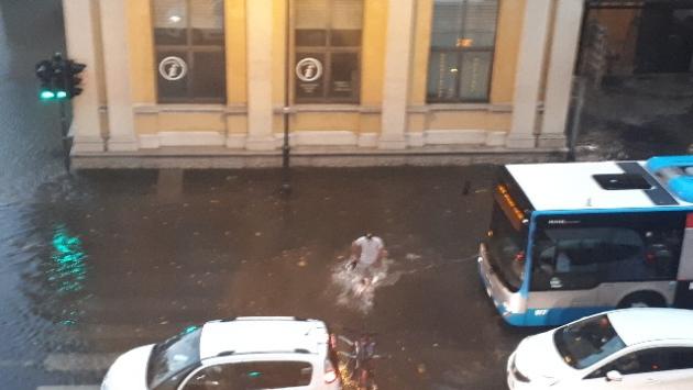 Violento acquazzone a Trieste: blackout e allagamenti
