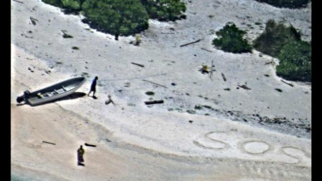 Australia: marinai naufragati salvati da 'Sos' sulla sabbia
