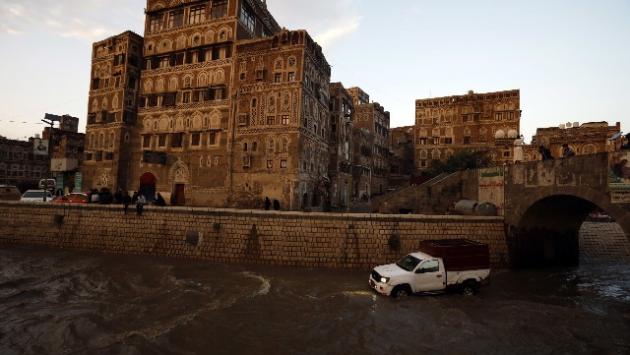 Yemen: piogge torrenziali devastano Sana'a, almeno 130 morti