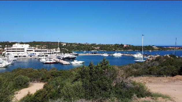 Collisione yacht di 52 metri contro un gommone in Costa Smeralda, nessun ferito