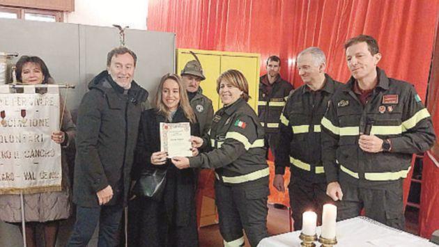 Vigili del fuoco volontari, omaggio a Camisa