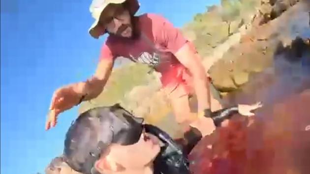 Il 20enne parmigiano Matteo Mariotti in Australia: «Attaccato da uno squalo. Mi ha trascinato al largo: non ho più la gamba ma sono vivo»