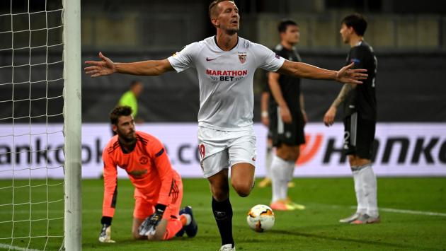 Il Siviglia batte il Manchester (2-1): è il primo finalista