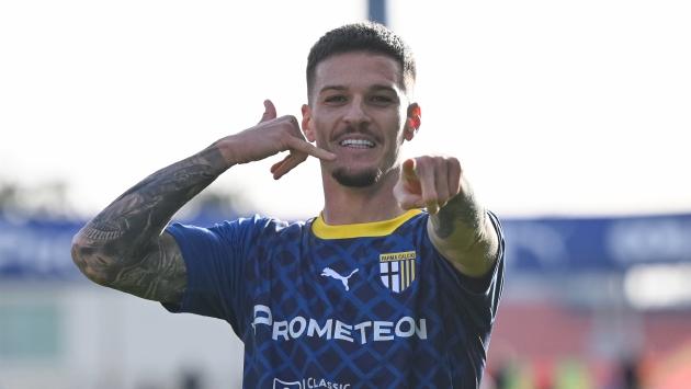 Il Parma non molla mai, Man e Bernabè guidano i crociati alla vittoria. Le pagelle dopo Parma-Ternana
