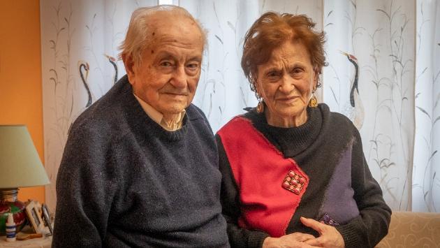 Cent'anni lei, 102 lui: la coppia di ferro che si ama da sempre