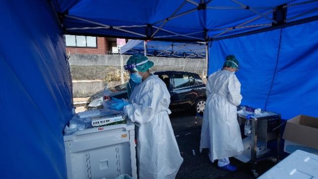 Covid, in Italia nuovo boom di contagi (e di tamponi): 1367 positivi e 13 morti