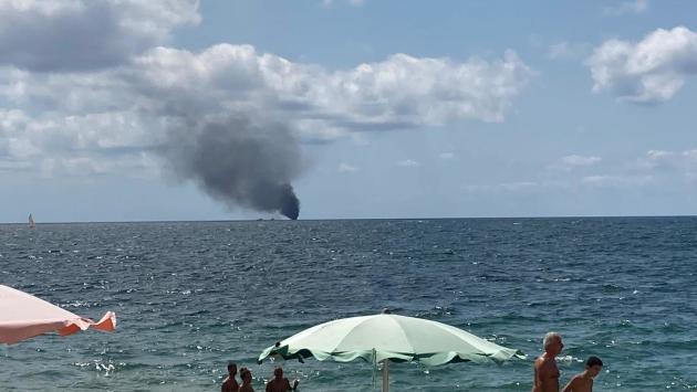 Crotone, esplode barca: 4 migranti morti, 2 dispersi, 2 finanzieri feriti