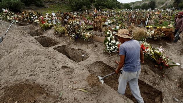 Messico: bimba si risveglia al suo funerale e muore poco dopo 