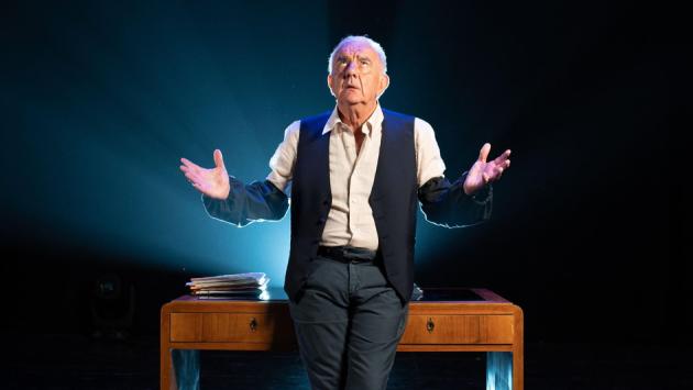 Gene Gnocchi: «Porto in scena l'impiegato di Dio»