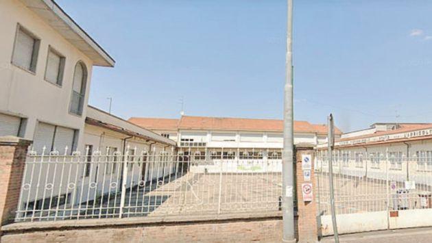 Un corso digitale solo per ragazze: è polemica alla scuola Collodi
