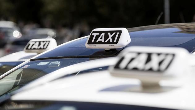 Tassista aggredito da una baby gang sabato sera in borgo Giacomo Tommasini