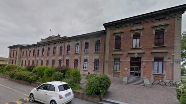 Una mamma: "Scuola elementare non sanificata dopo le elezioni: e i bambini sono tornati a casa"