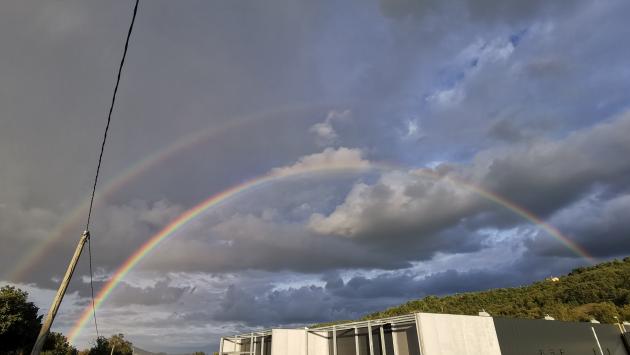 Spettacolare doppio arcobaleno in Val d'Enza