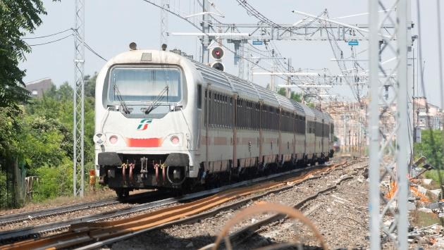 Treni, dissequestrata la linea. Via ai lavori