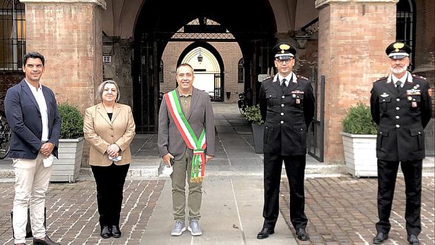 I saluti al capitano Fiore: cinque anni al servizio della comunità