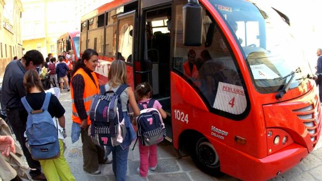 Happy bus più caro, fino a 49 euro al mese per figlio