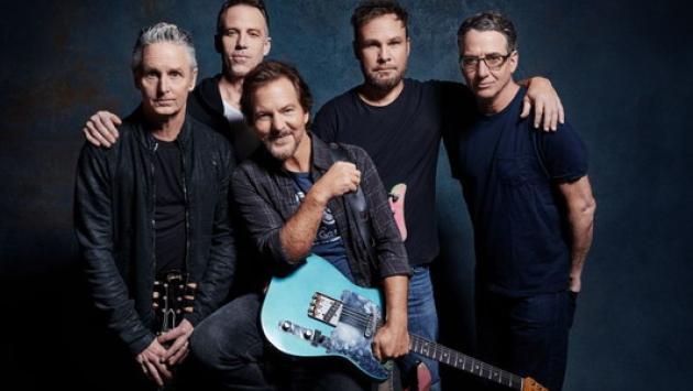 Troppo fumo da incendi per corde vocali, forfait Pearl Jam