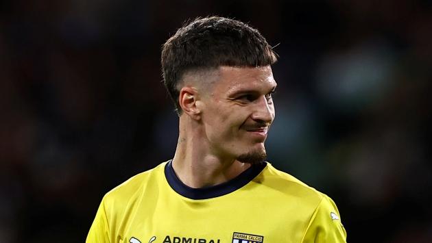 Il Parma si aggrappa a Dennis Man