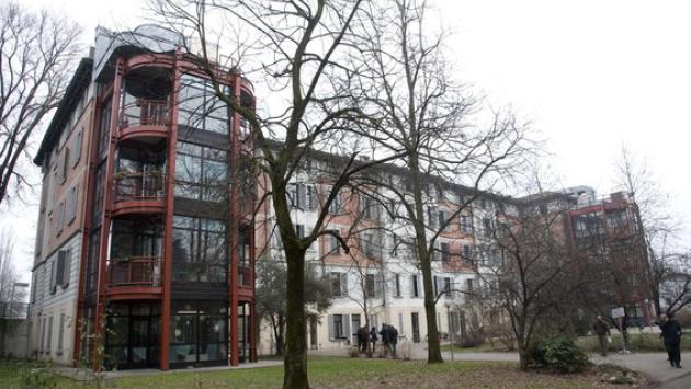 Case protette, nuovo lockdown: visite vietate ai parenti
