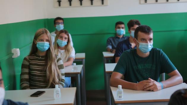 «No alla dad: la scuola è il luogo più sicuro. Il problema? Trasporti e tempo libero»