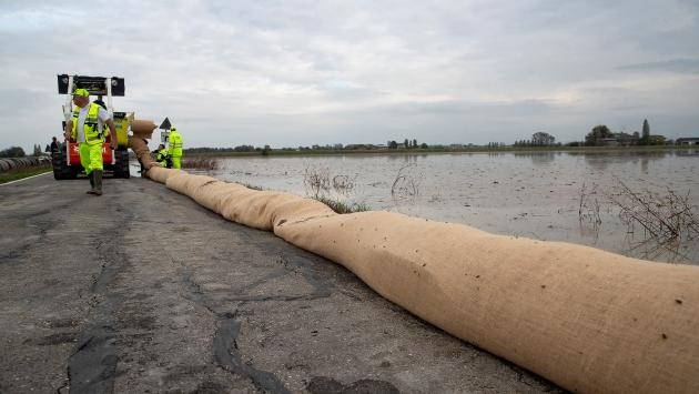 I «norcini delle alluvioni» e il salame contro la piena