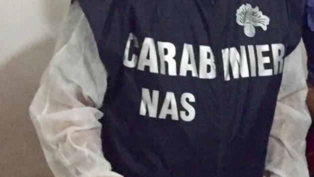 Reggio, senza mascherina: 19 multe. A Guastalla, drink non ai tavoli: bar chiuso 5 giorni