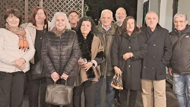 Un'allegra rimpatriata a 48 anni dall'esame