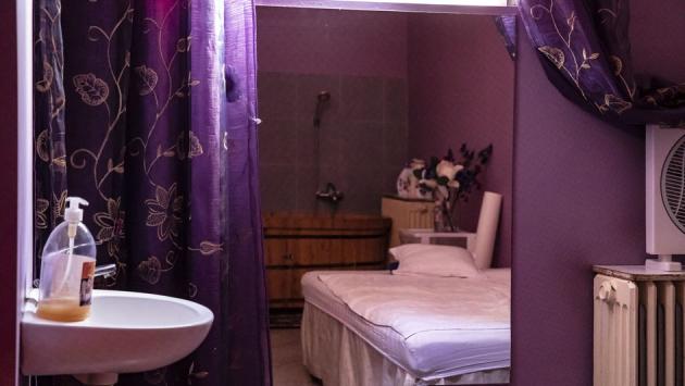 Favoreggiamento e prostituzione, sacerdote condannato a 7 anni