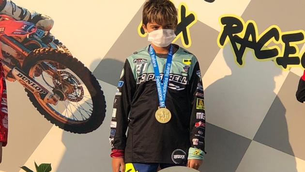 Lesignano, 11enne campione di quad