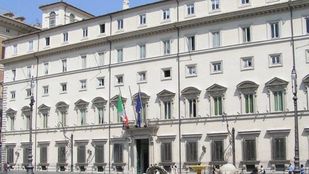Decreto legge sui ristori, via libera dal Cdm: mille euro per gli stagionali del turismo, bloccati i licenziamenti