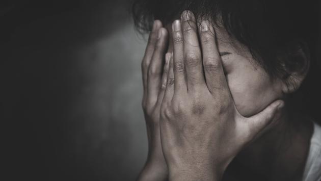 «Vivi secondo l'Islam». Ragazza picchiata e segregata dai genitori