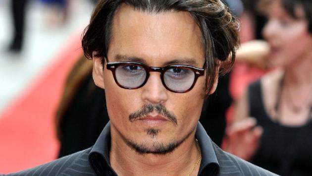  Johnny Depp, verdetto sfavorevole sulla denuncia per diffamazione al Sun