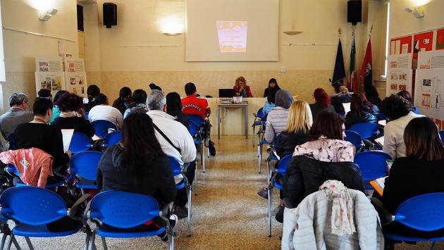 Corso gratuito di formazione online per badanti e caregiver