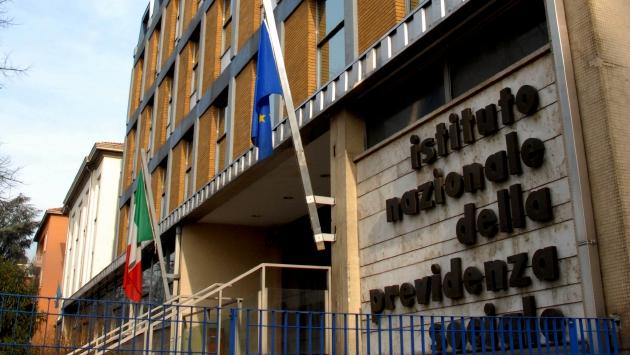 Dopo la lettera dell'Inps assalto dei pensionati a caf e patronati