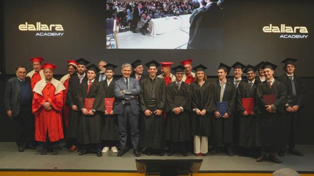 Muner, cerimonia alla Dallara Academy per 13 nuovi ingegneri