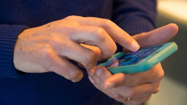 «Vuoi il telefonino? Dammi 200 euro o ti ammazzo»: il ricatto a un 16enne