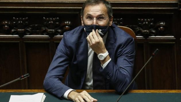Boccia: "Un covid-hotel in ogni provincia (meno pressione sugli ospedali)"
