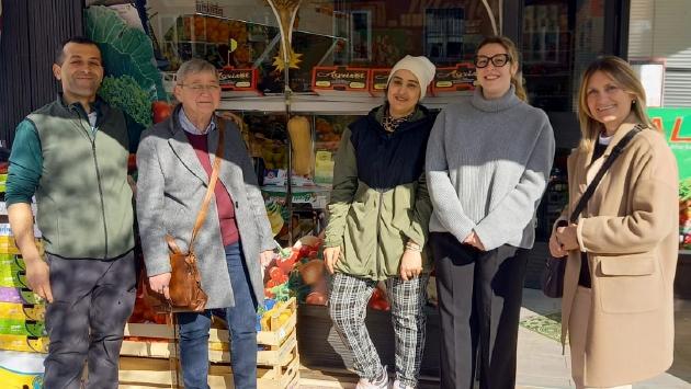 Crescono i negozi e ci sono due bandi aperti