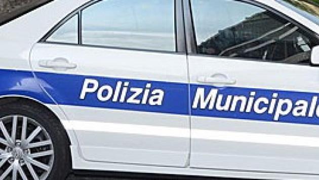 Via Venezia chiusa al traffico per un incidente