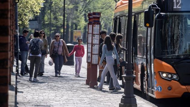 «Quei due volevano rapinarmi: ho reagito e mi hanno picchiato»