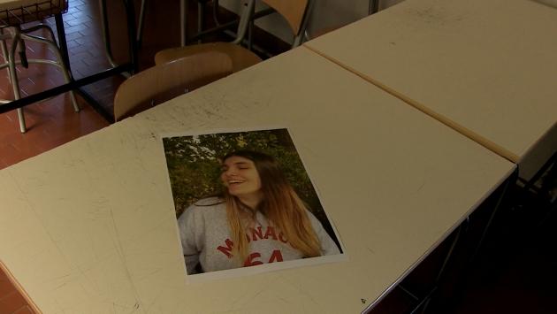 La lettera dei compagni di classe di Anna: «Non siamo pronti a salutarti»