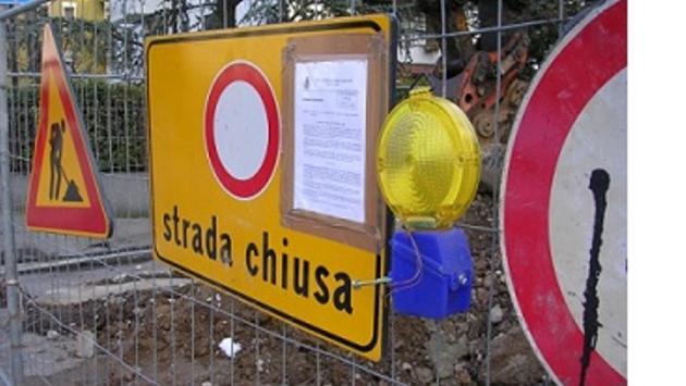 "Chiuso senza avvisi lo svincolo tra via Cremonese e tangenziale: costretti a manovre pericolose"