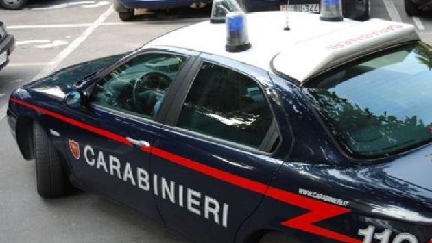 Violenta la cugina 12enne, ventitreenne arrestato