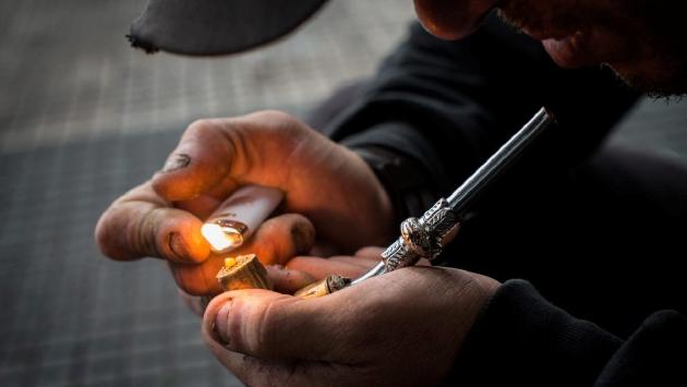 Droga, in aumento il consumo di crack: due “fumate” solo cinque euro
