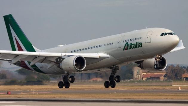 Dall'8 dicembre i voli Alitalia New York-Roma saranno Covid-tested 