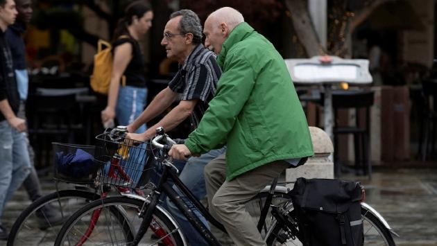 Meteo pazzo, dalla canottiera alla felpa: ieri una minima da record con 14 gradi