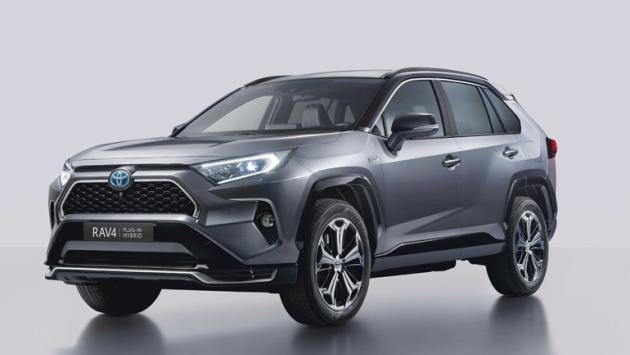 Toyota: per la prima volta Rav4  diventa plug-in