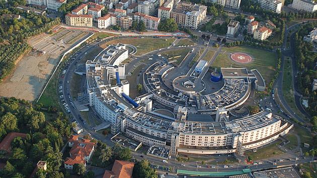 Va all'ospedale per covid, salvata da 2 tumori