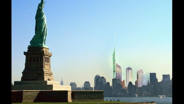 Avvistata una balena a  New York, nuota davanti Statua della libertà