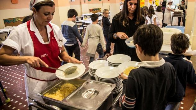 «Cara» mensa, stangata in arrivo a Parma: anche 200 euro in più a famiglia. Ed è polemica